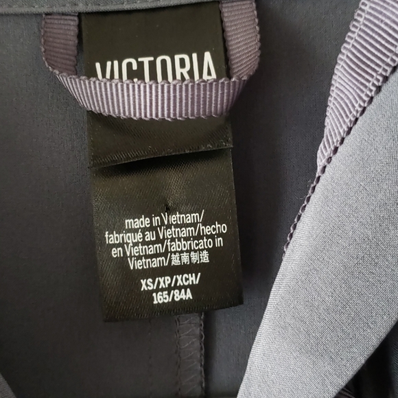 Victoria Sport Hooded jacket - Picture 2 of 3